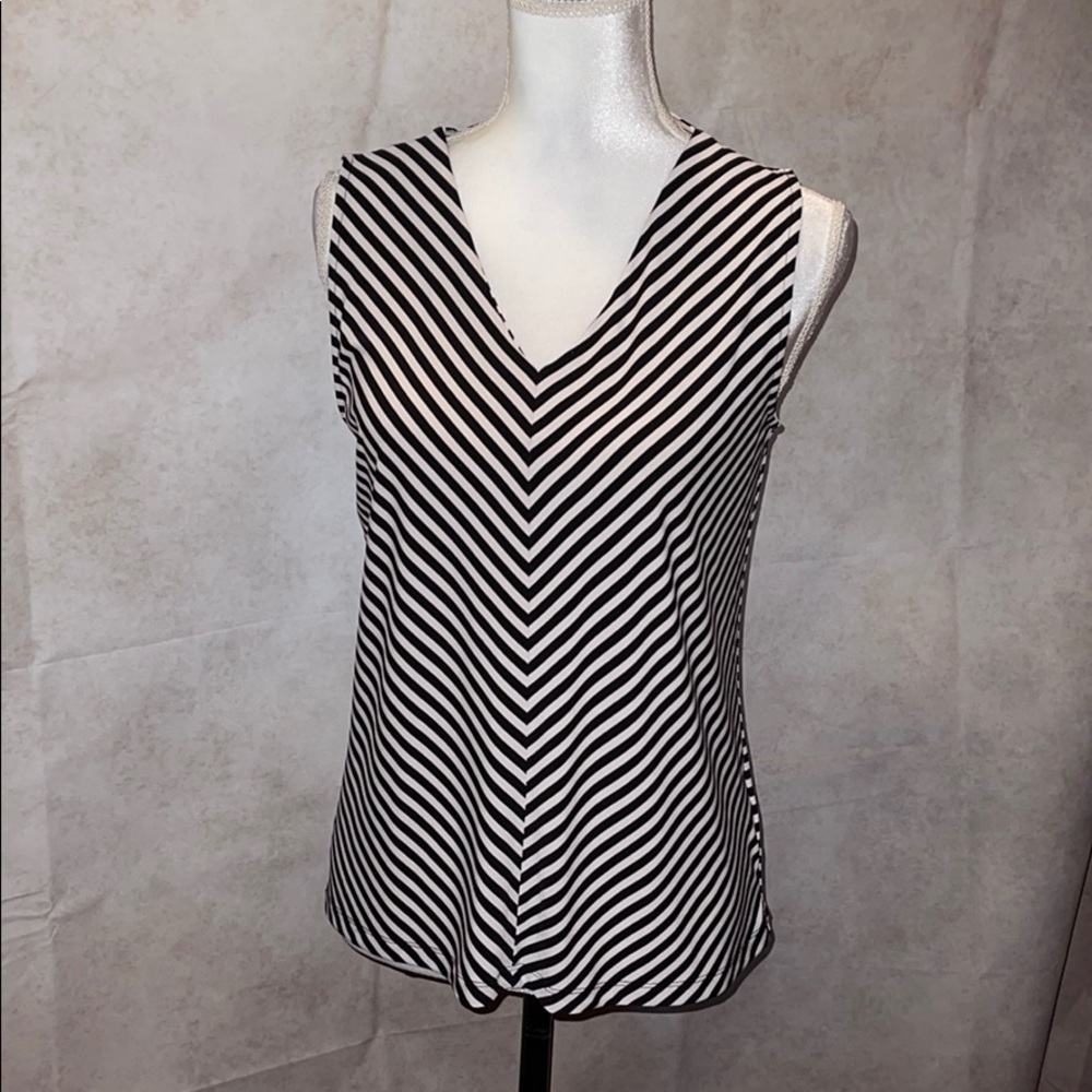 Jones New York Black & White Super Soft Top